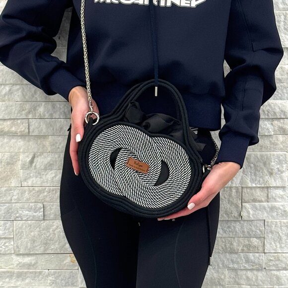 Homemade Black Shoulder Bag – Organic Materials - Picture 8 of 10